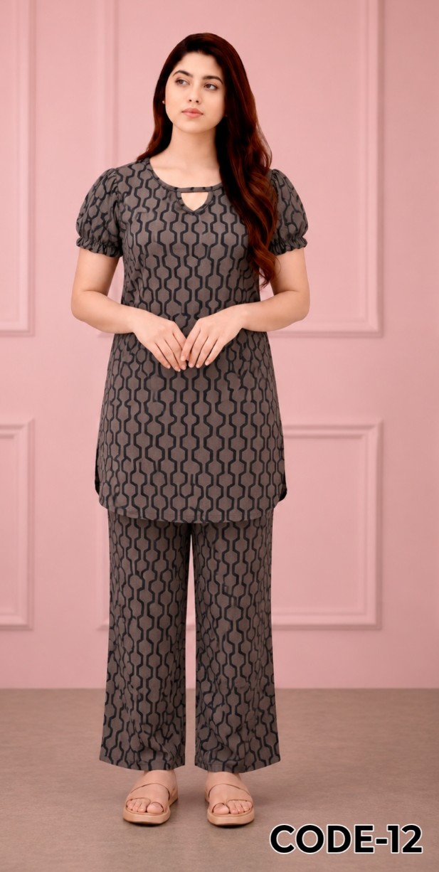 টি-শার্ট ও প্লাজু সেট =12
